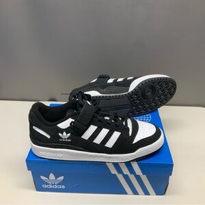 Adidas forum Low Panda Sneakers White Core Black White GW0695